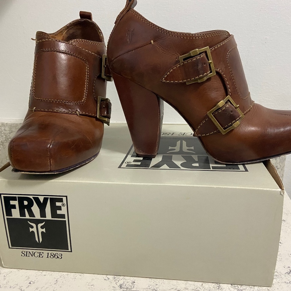 Frye Marta Ankle Booties size 9.5